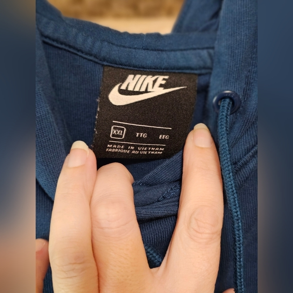 Levis - Picture 2 of 6